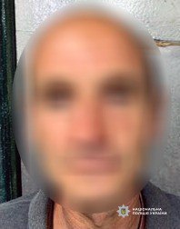 У Херсоні чоловік з ножем напав на підлітків: зловмисник заарештований